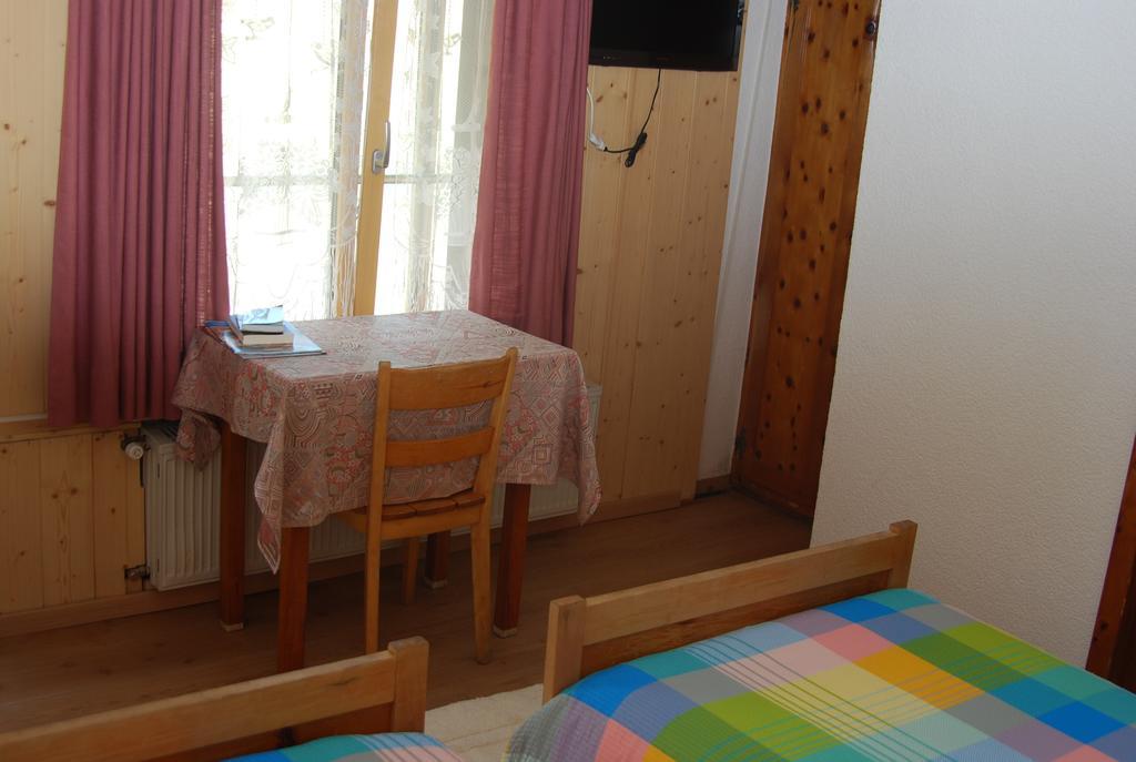 Hotel Restaurant Monte Leone Simplon Habitación foto